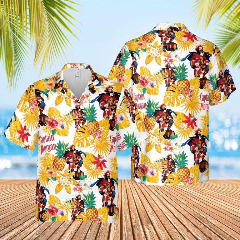 Captain Morgan pineapple Hawaiian shirt short