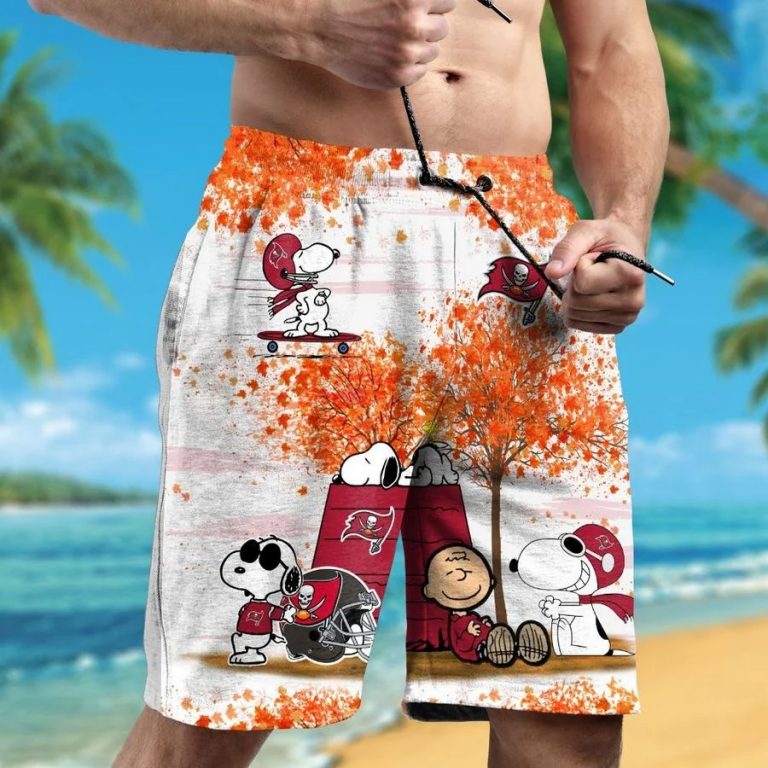 Tampa Bay Buccaneers Snoopy Autumn Hawaiian Shirt, Shorts2