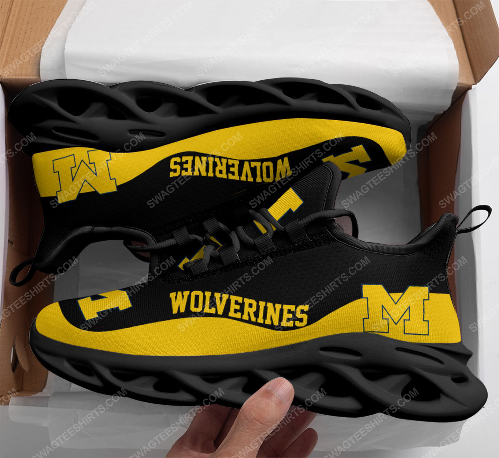 The michigan wolverines football team max soul shoes 3