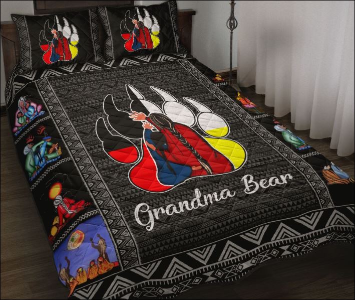 Grandma bear quilt