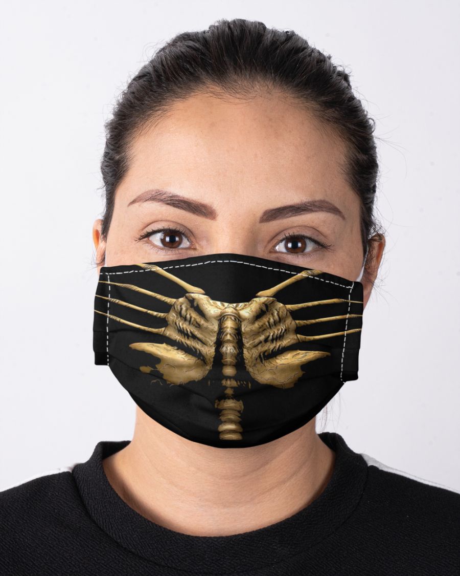 Facehugger face mask 2