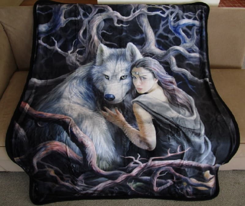 Wolf return to the wild quilt – maria