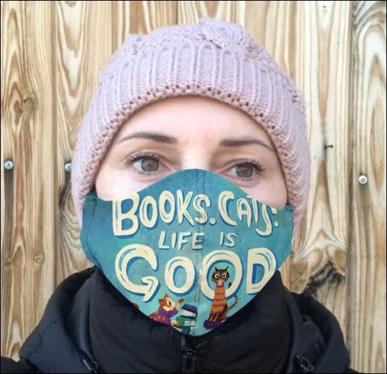 Books cats life is good cloth face mask