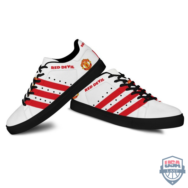 7ZqWFtHc-T090822-173xxxManchester-United-FC-Stan-Smith-Shoes-3.jpg