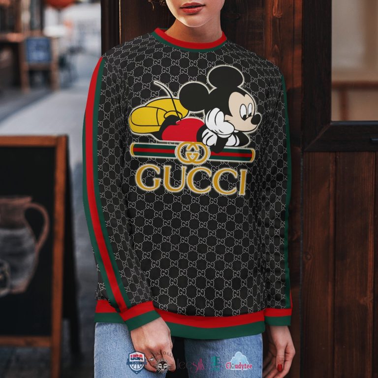 zhv6fil7-T160422-031xxxGucci-Mickey-Mouse-3D-Ugly-Sweater-2.jpg