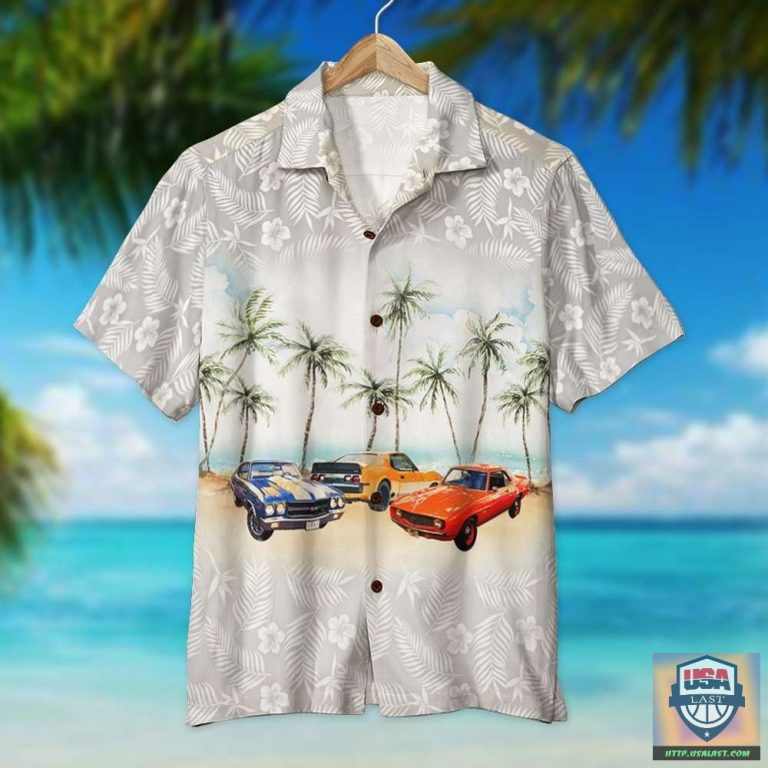T150722-67xxxMuscle-Car-With-Flower-And-Palm-Tree-Hawaiian-Shirt.jpg