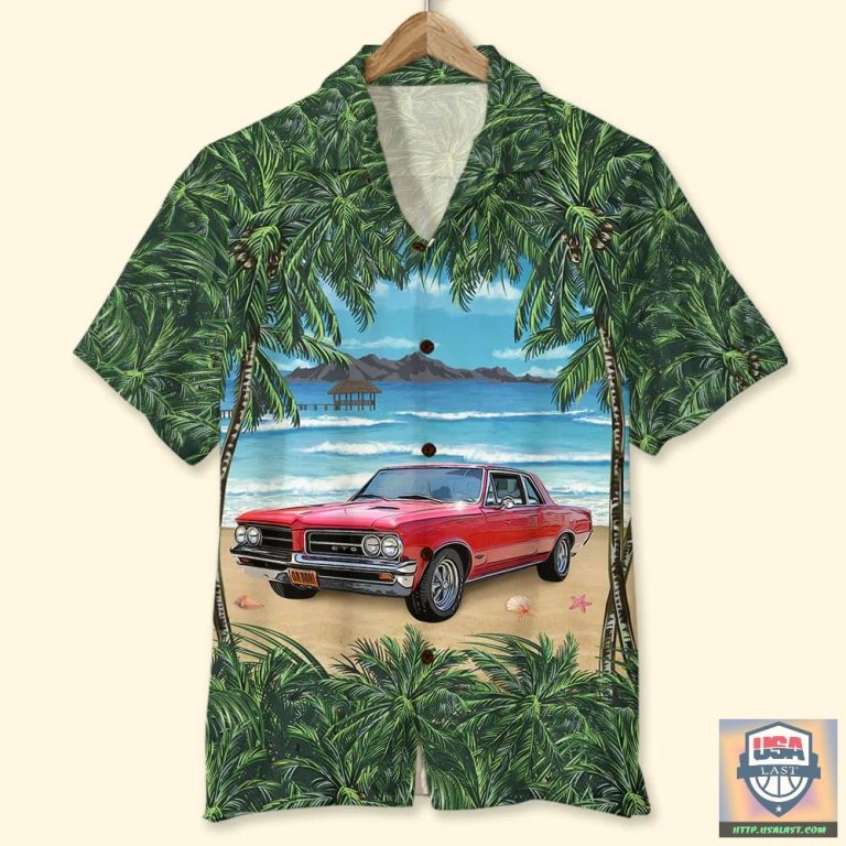 gQVQnLZ8-T180722-47xxxPersonalized-Muscle-Car-Coconut-Palm-Beach-Hawaiian-Shirt-1.jpg