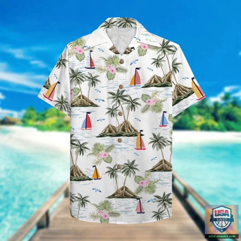 wGyRdAZT-T180722-73xxxPersonalized-Cruising-Flamingo-Couple-We-Dont-Hide-Crazy-Hawaiian-Shirt-3.jpg
