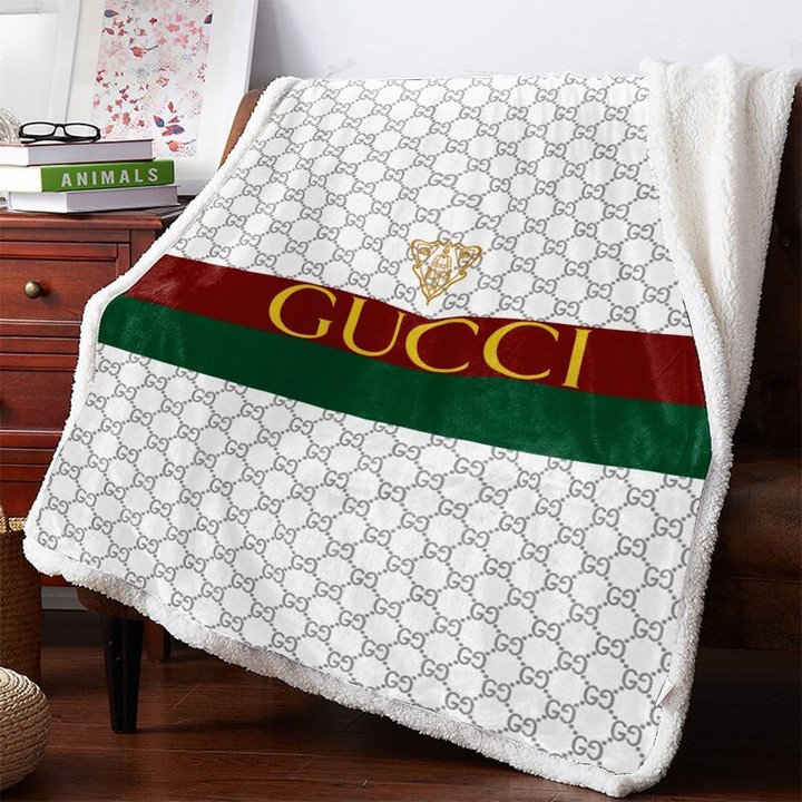 Gucci Logo White Limited Editition Fleece Blankets 049 – Usalast