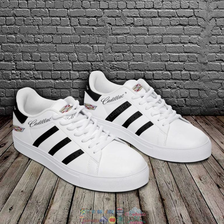 BkRZGixR-TH180822-39xxxCadillac-Black-Stripes-Stan-Smith-Low-Top-Shoes1.jpg