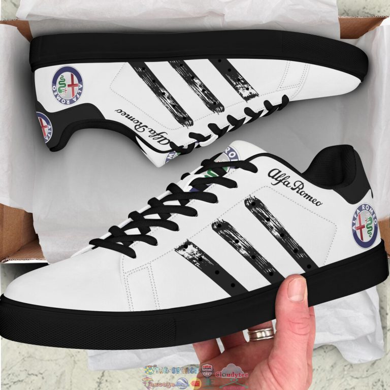CFLjOURr-TH290822-59xxxAlfa-Romeo-Black-Stripes-Style-1-Stan-Smith-Low-Top-Shoes3.jpg