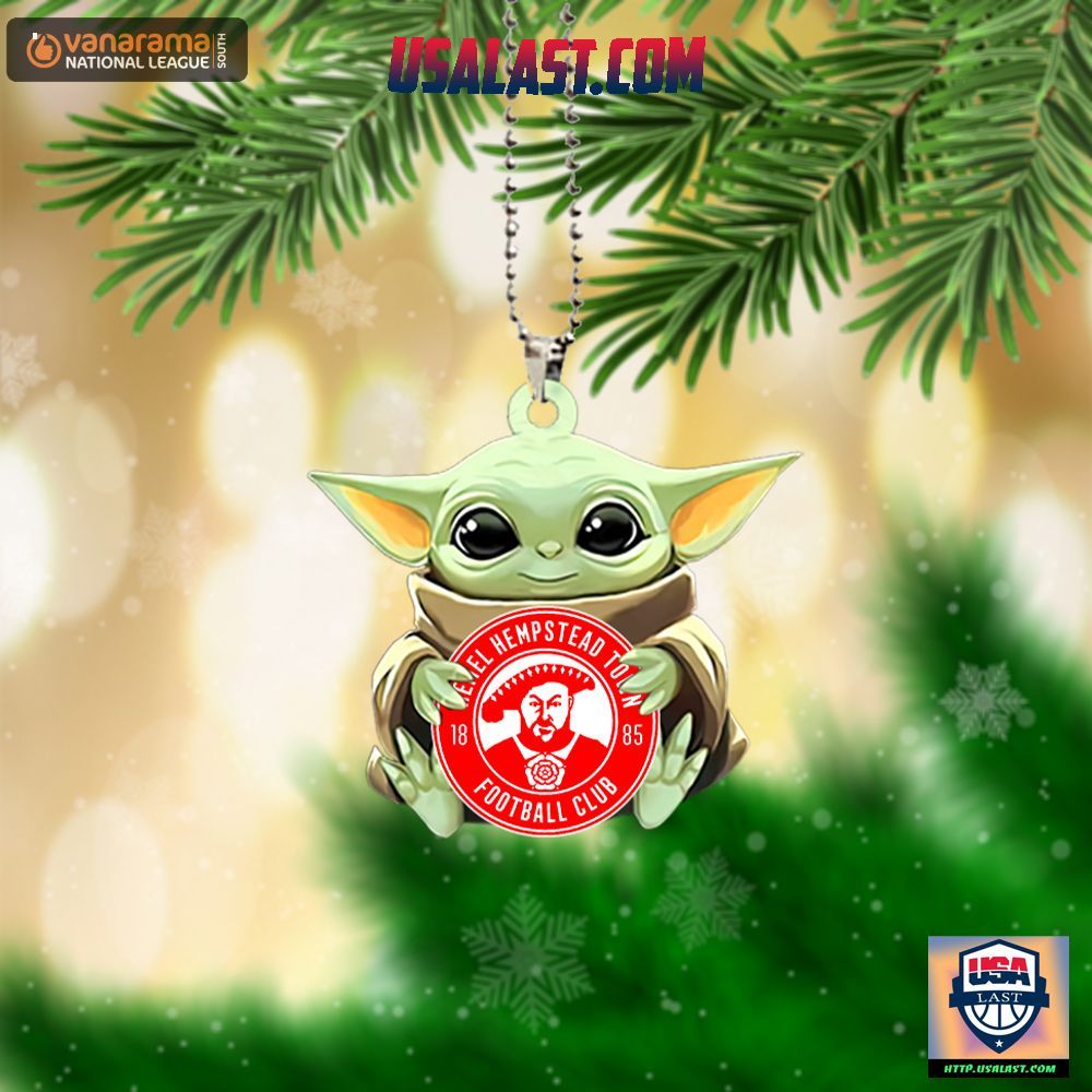 Baby Yoda Hugs Hemel Hempstead Town FC Hanging Ornament – Usalast