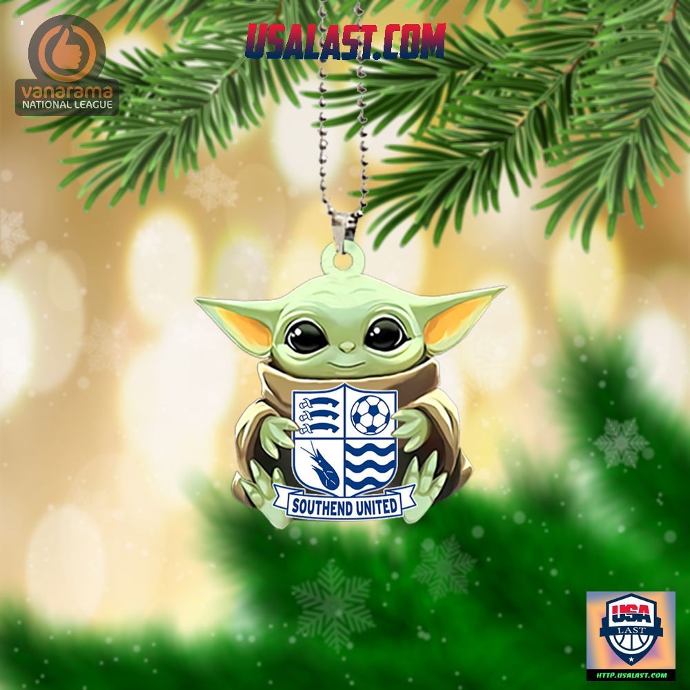 Baby Yoda Hugs Southend United FC Hanging Ornament – Usalast