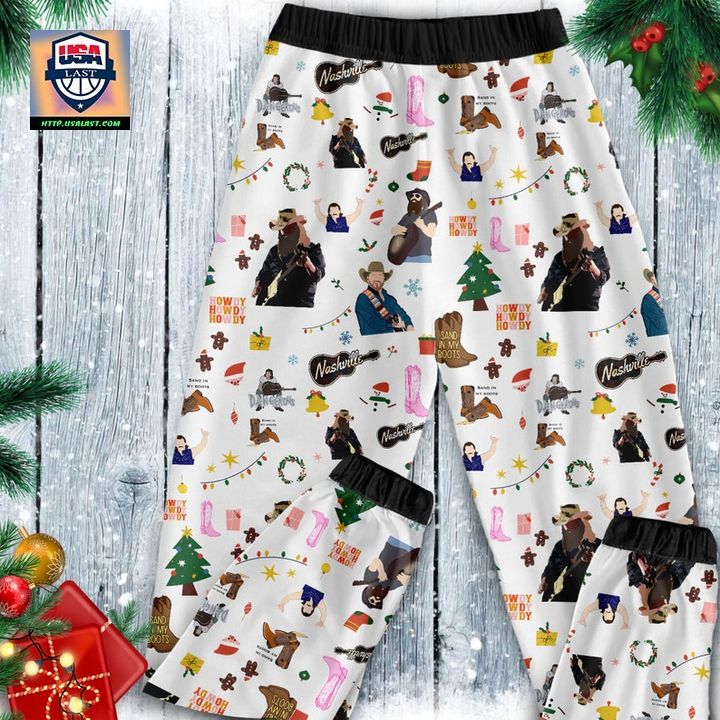 Wallen Around The Christmas Tree Pajamas Set - You look elegant man